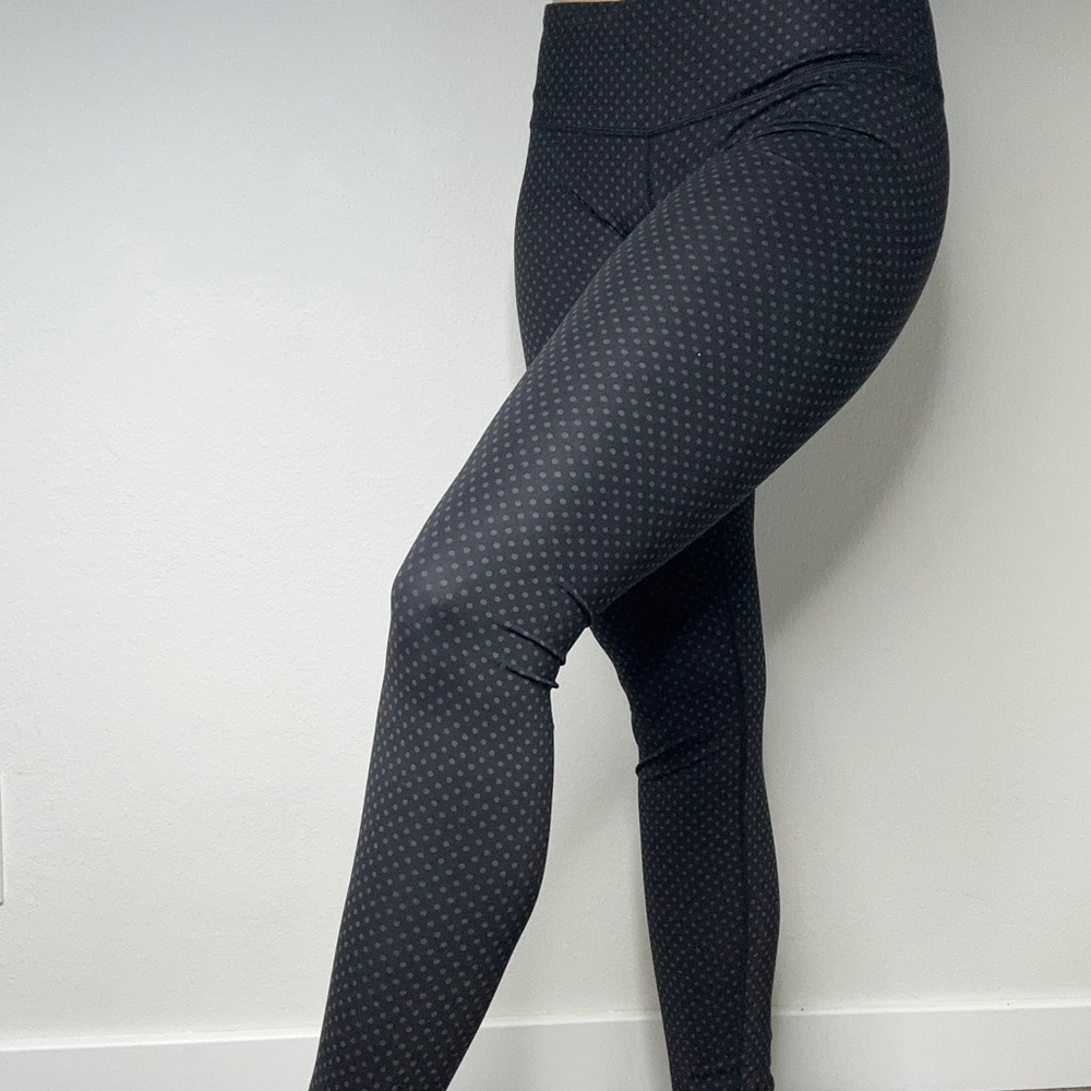 Polka dot lululemon leggings